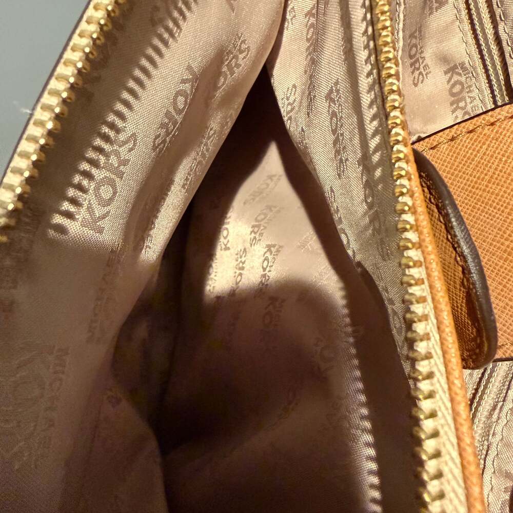 Michael Kors Jet Set Signature Tote Bag Beige Brown Leather Trim - Picture 5 of 5